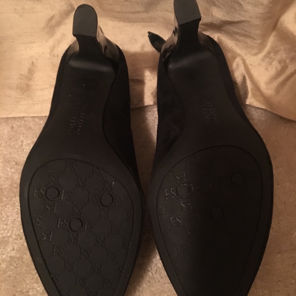 Suede booties - Picture 5 of 6